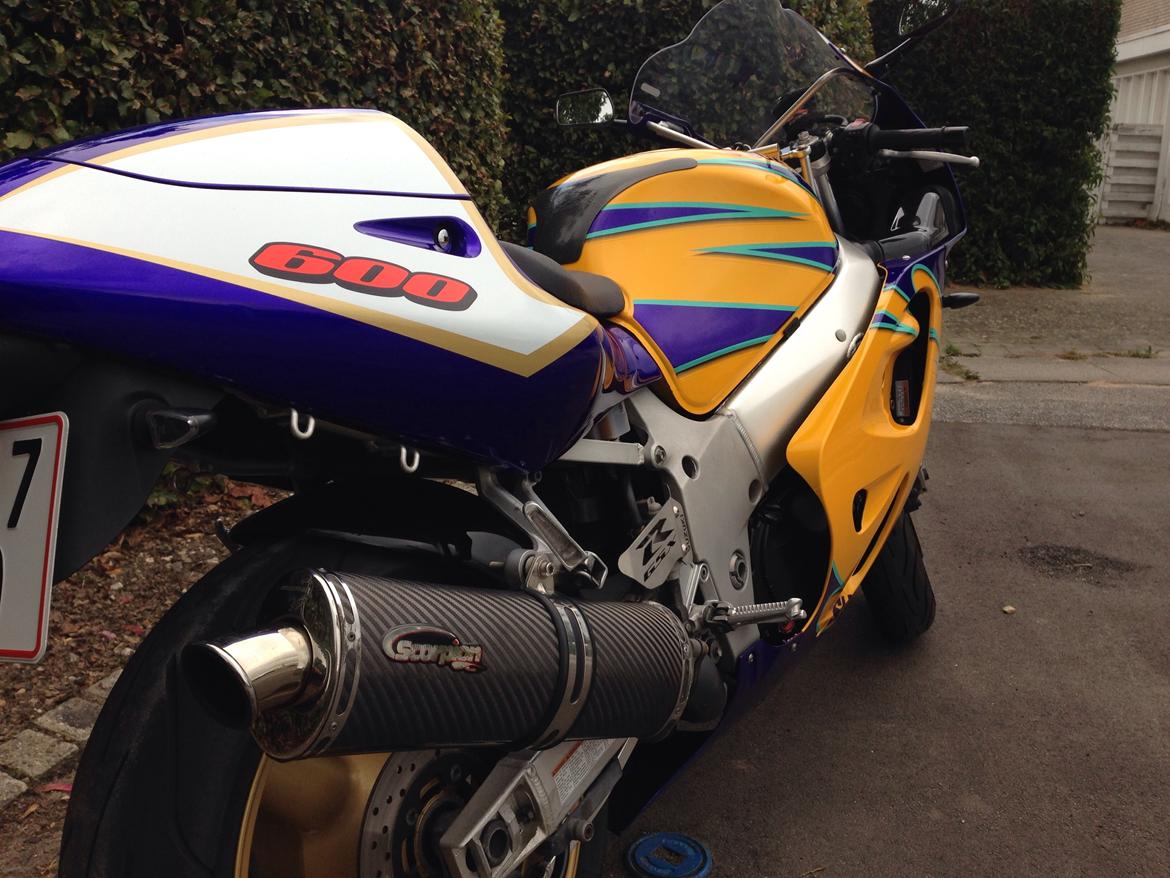 Suzuki Gsx-r 600 SRAD CORONA  billede 17