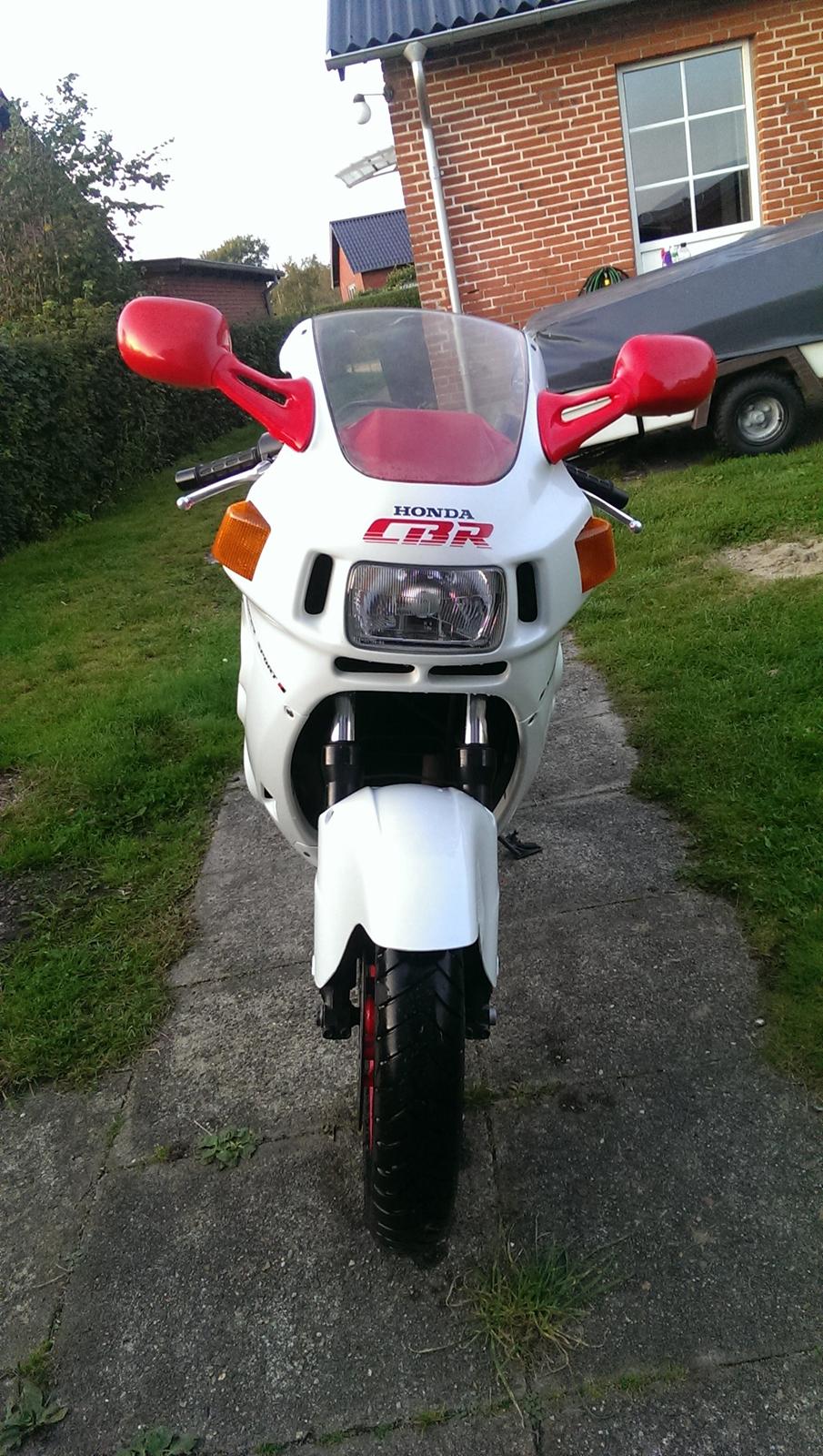 Honda CBR 1000 F billede 3