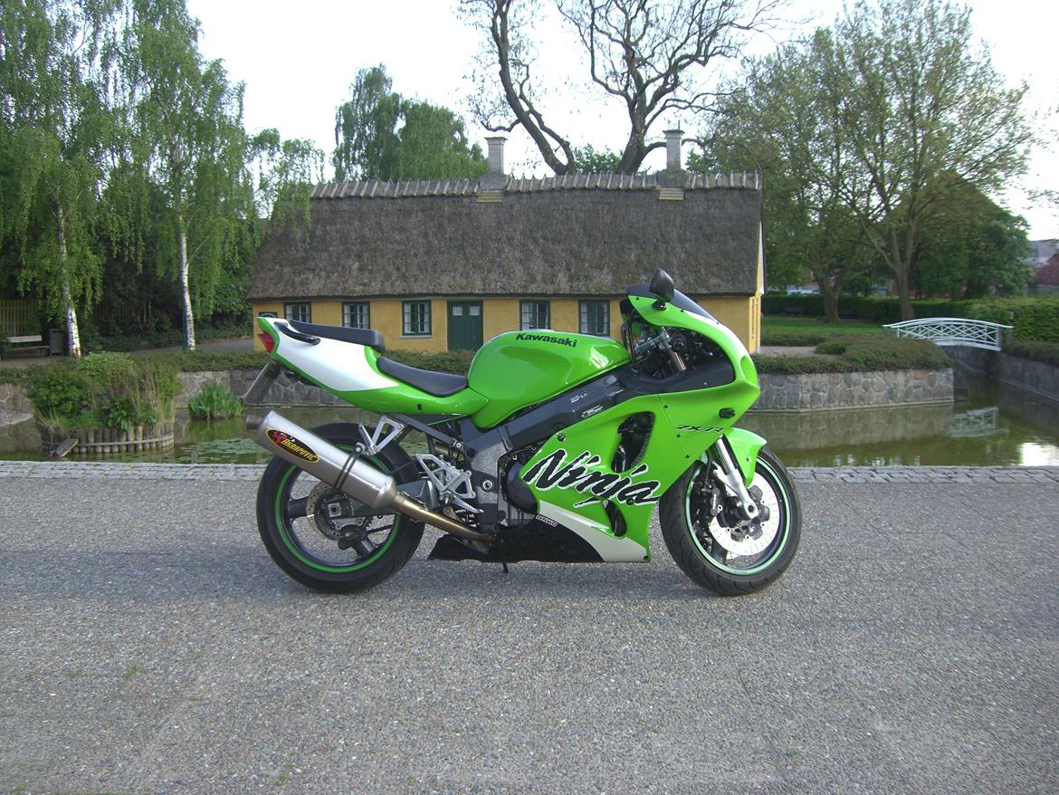 Kawasaki ZX7R - Billede taget i 2009 - standardbremser billede 5