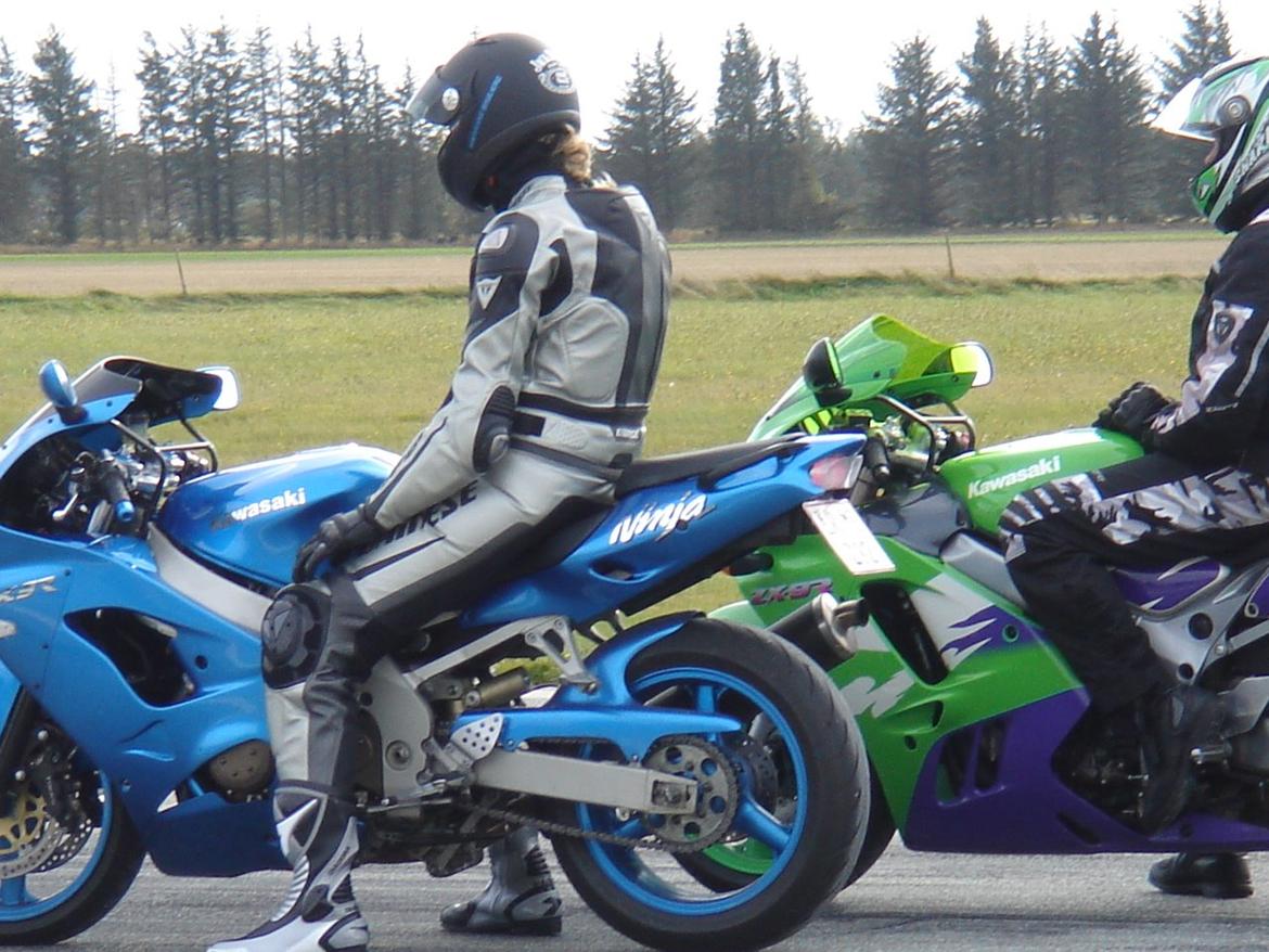 Kawasaki zx9r billede 6