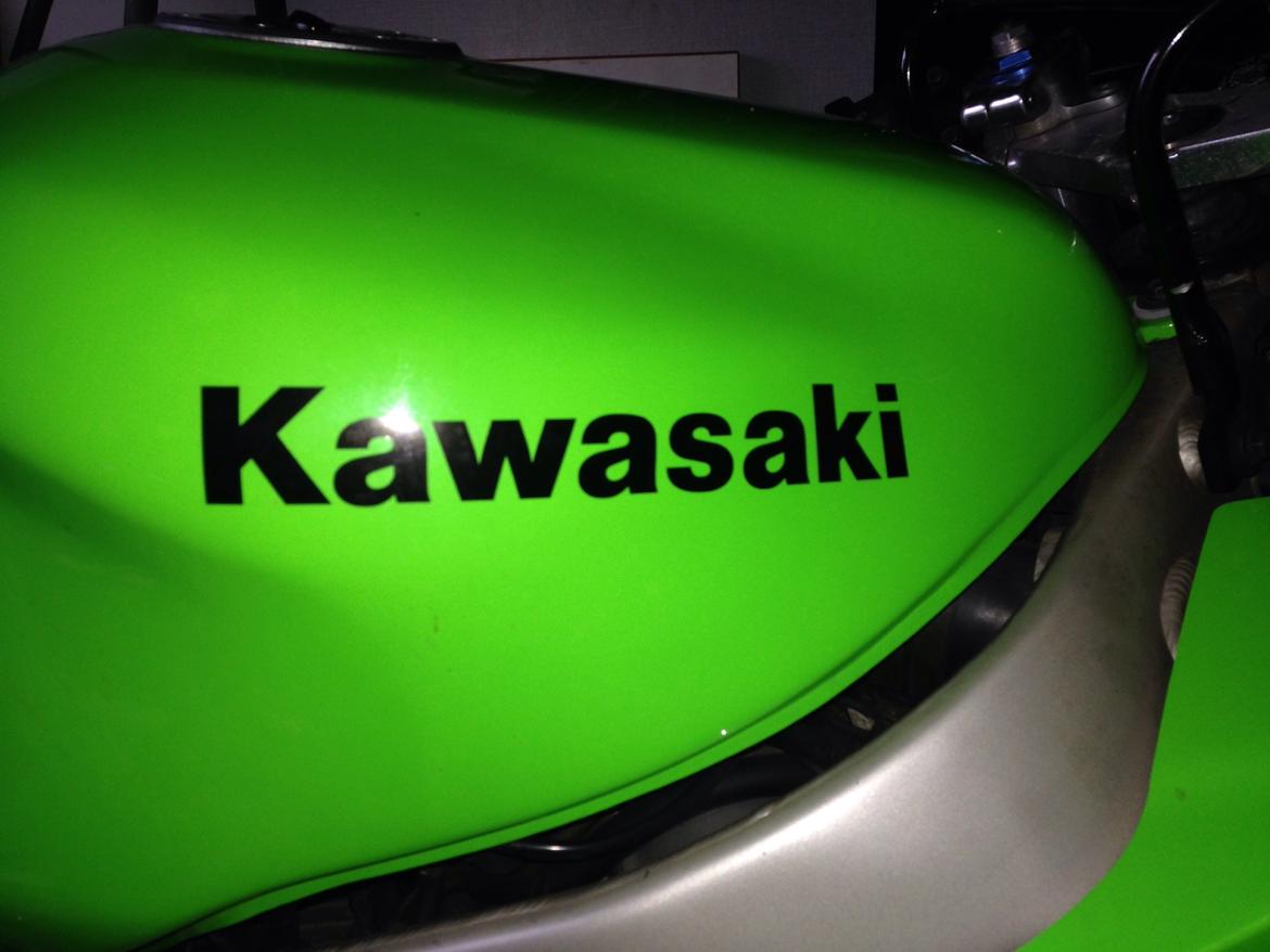 Kawasaki ZX9R billede 7