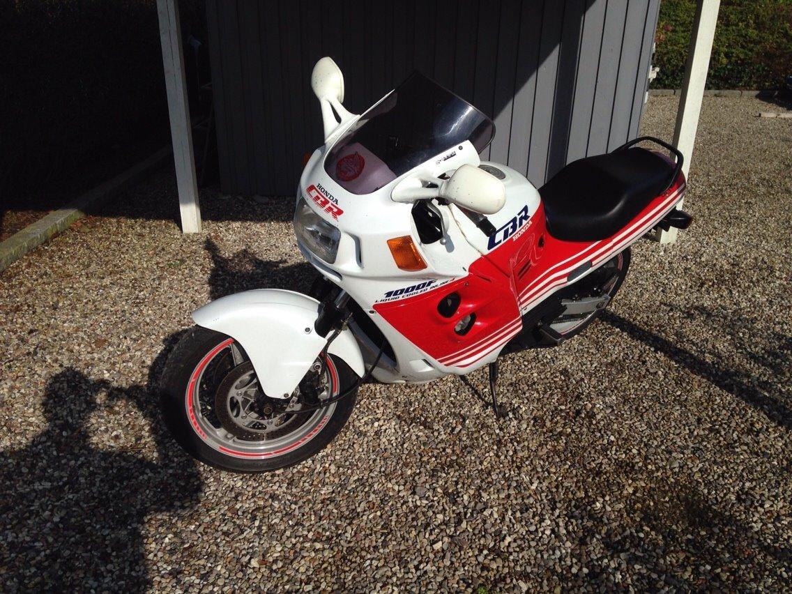 Honda Cbr 1000f sc21 billede 2