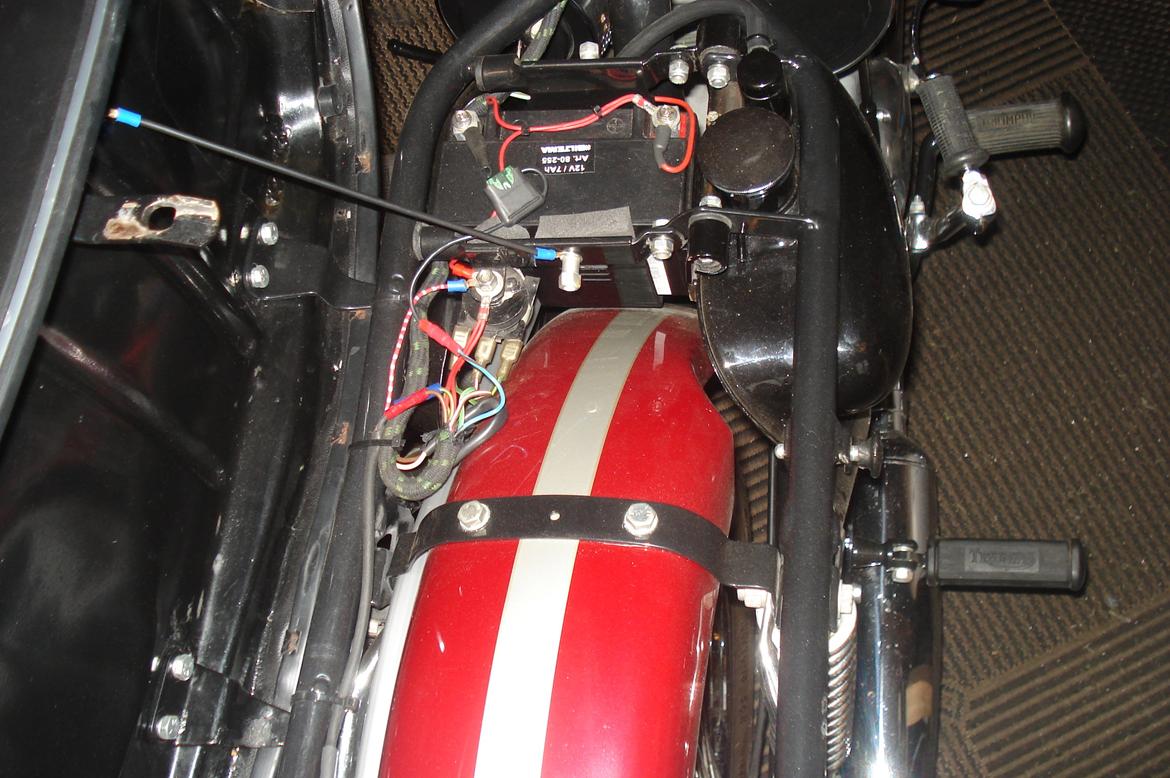 Triumph T120R billede 5