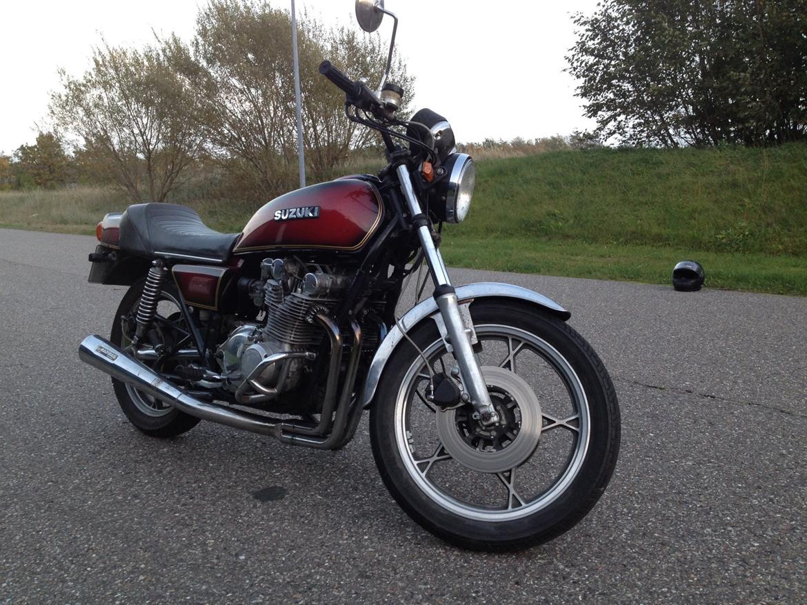 Suzuki gs 750 billede 3