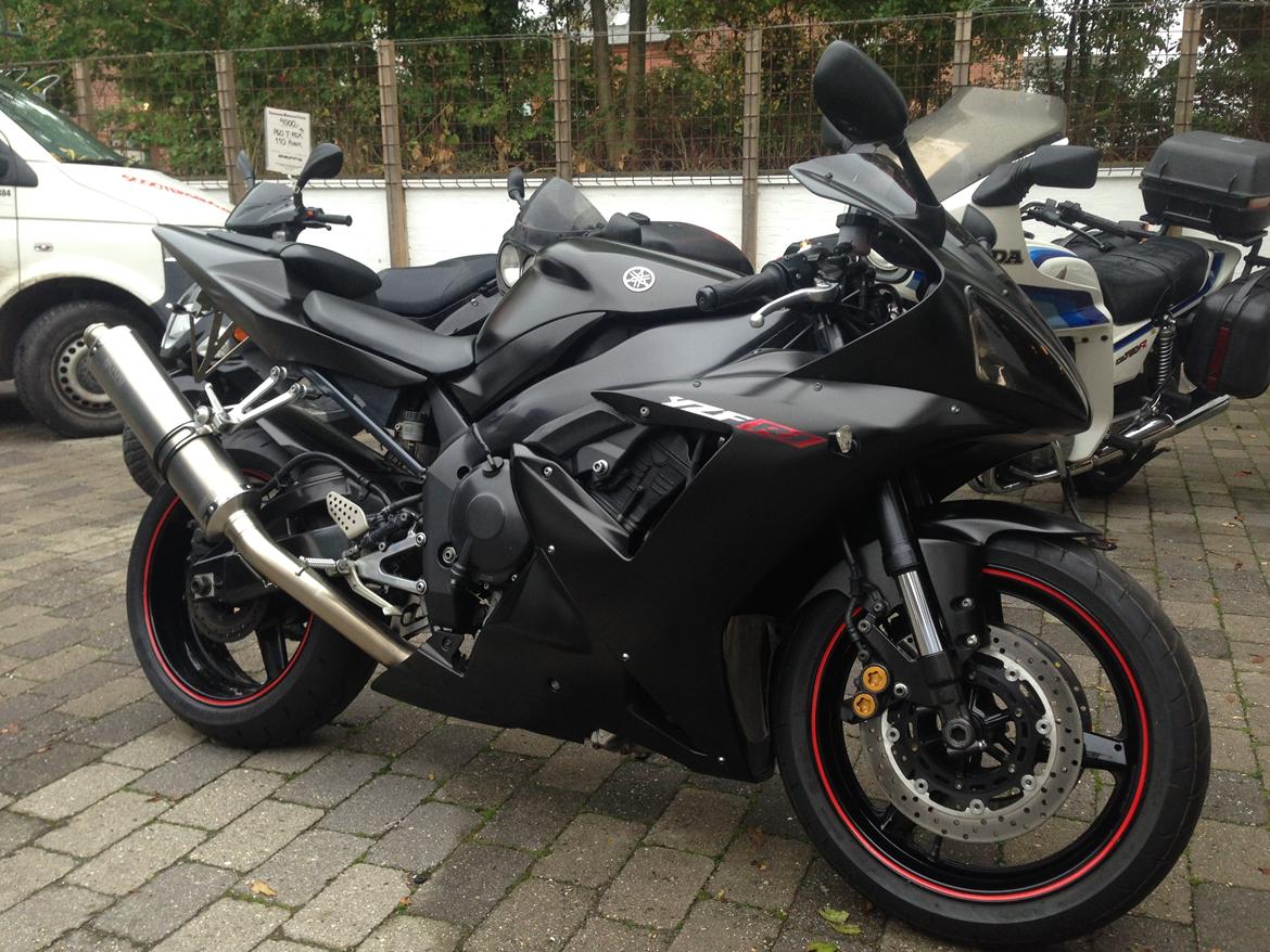 Yamaha YZF  R1 billede 1