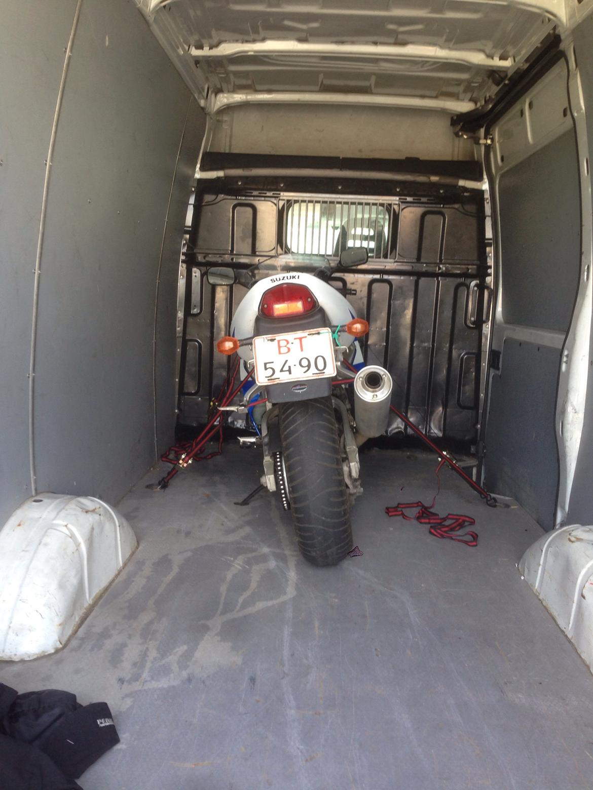 Suzuki Gsxr 750 SOLGT billede 2