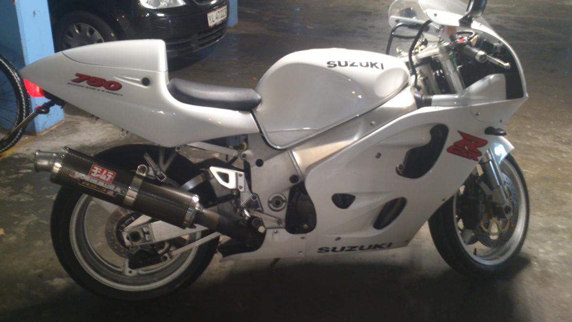 Suzuki Gsxr 750 billede 4