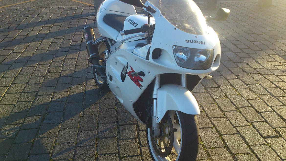 Suzuki Gsxr 750 billede 9