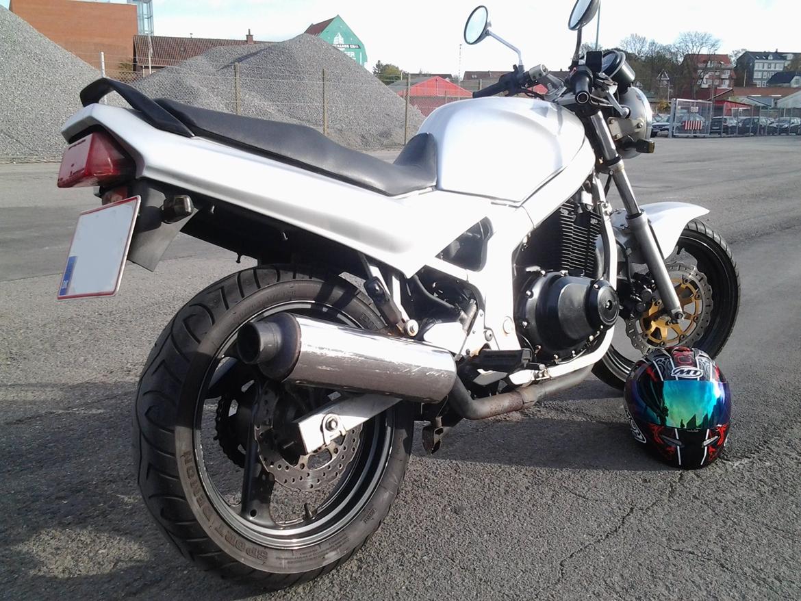 Suzuki Gs500e billede 1