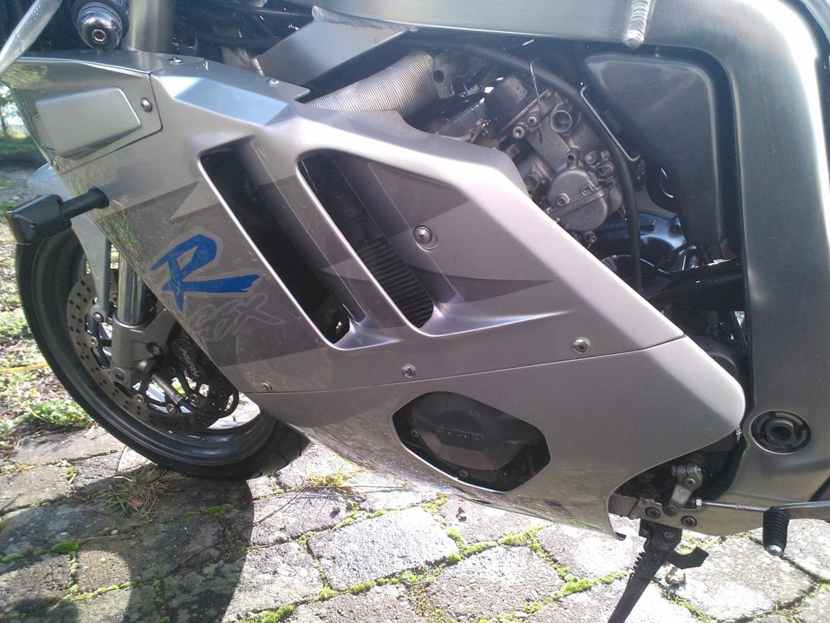 Suzuki GSXR 400 R GK76A [SOLGT] billede 7