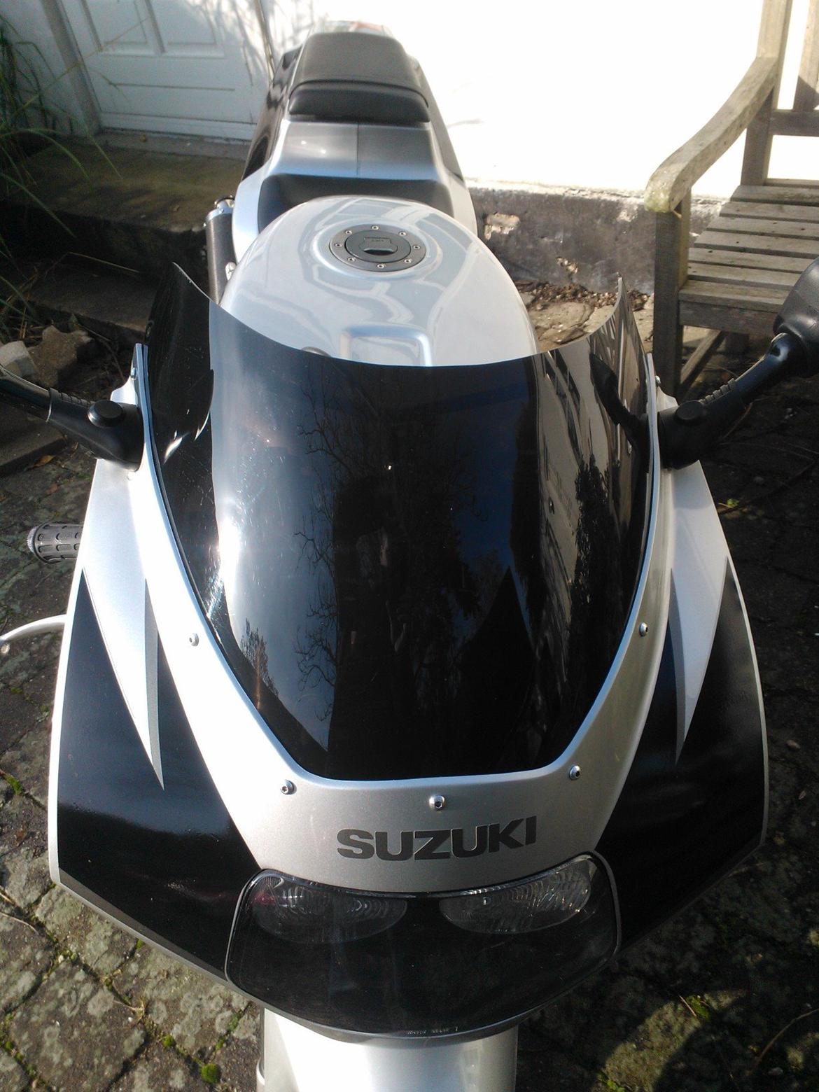 Suzuki GSXR 400 R GK76A [SOLGT] billede 10