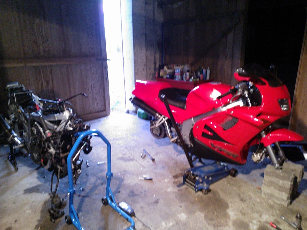 Honda VFR 750 RC36-2 billede 13