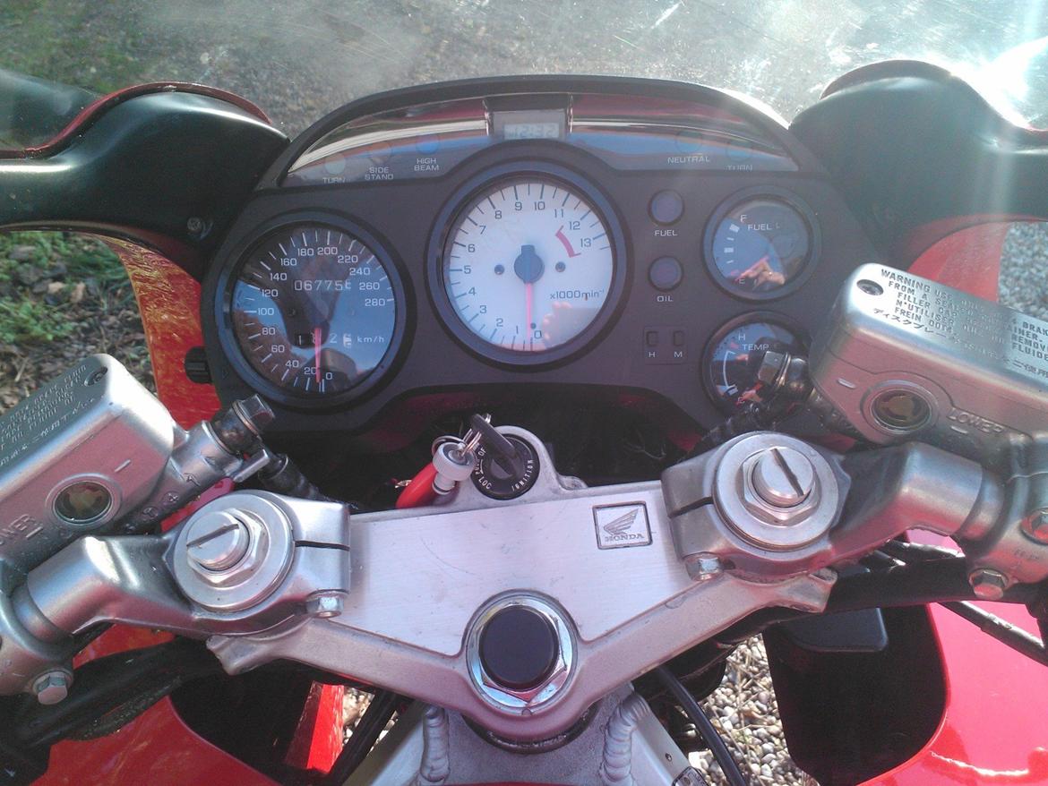 Honda VFR 750 RC36-2 billede 8
