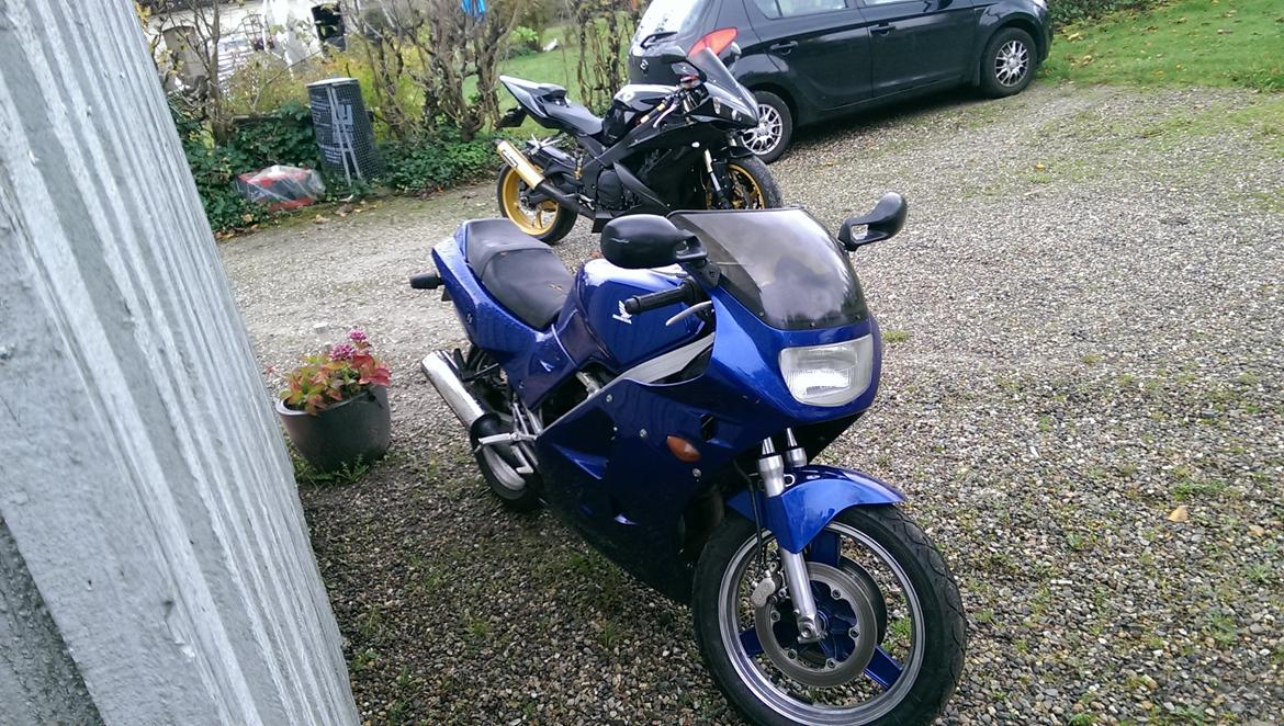 Honda vfr 400r (solgt) billede 1