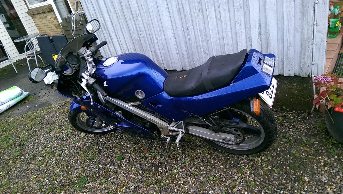 Honda vfr 400r (solgt) billede 6