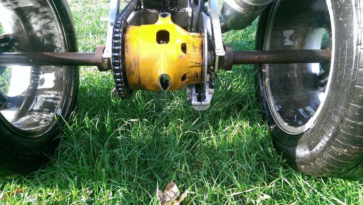 Yamaha yzf 750r (DØD) billede 7