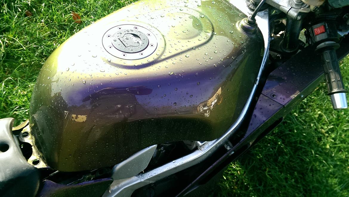 Suzuki gsx-r 400r (solgt) billede 15