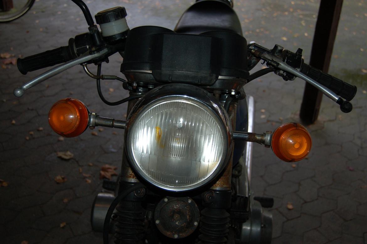 Suzuki GT 550 billede 10