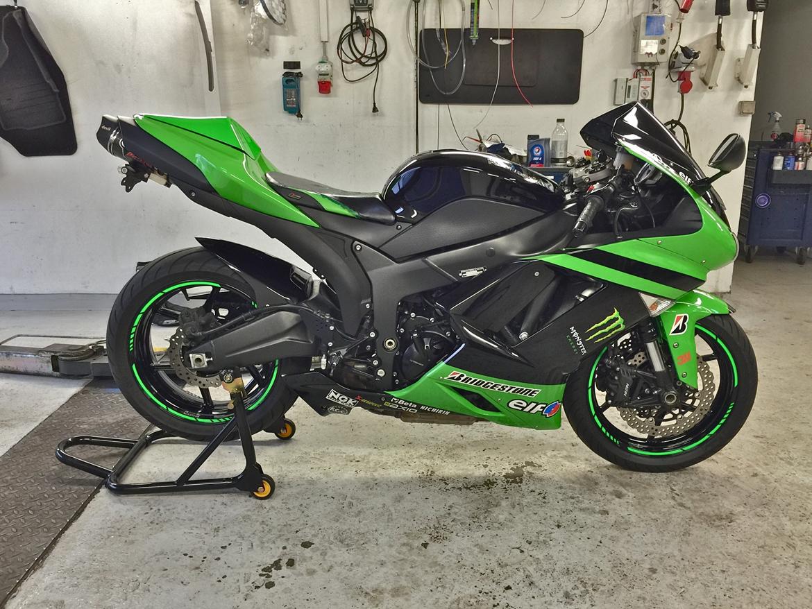 Kawasaki ZX6R billede 7