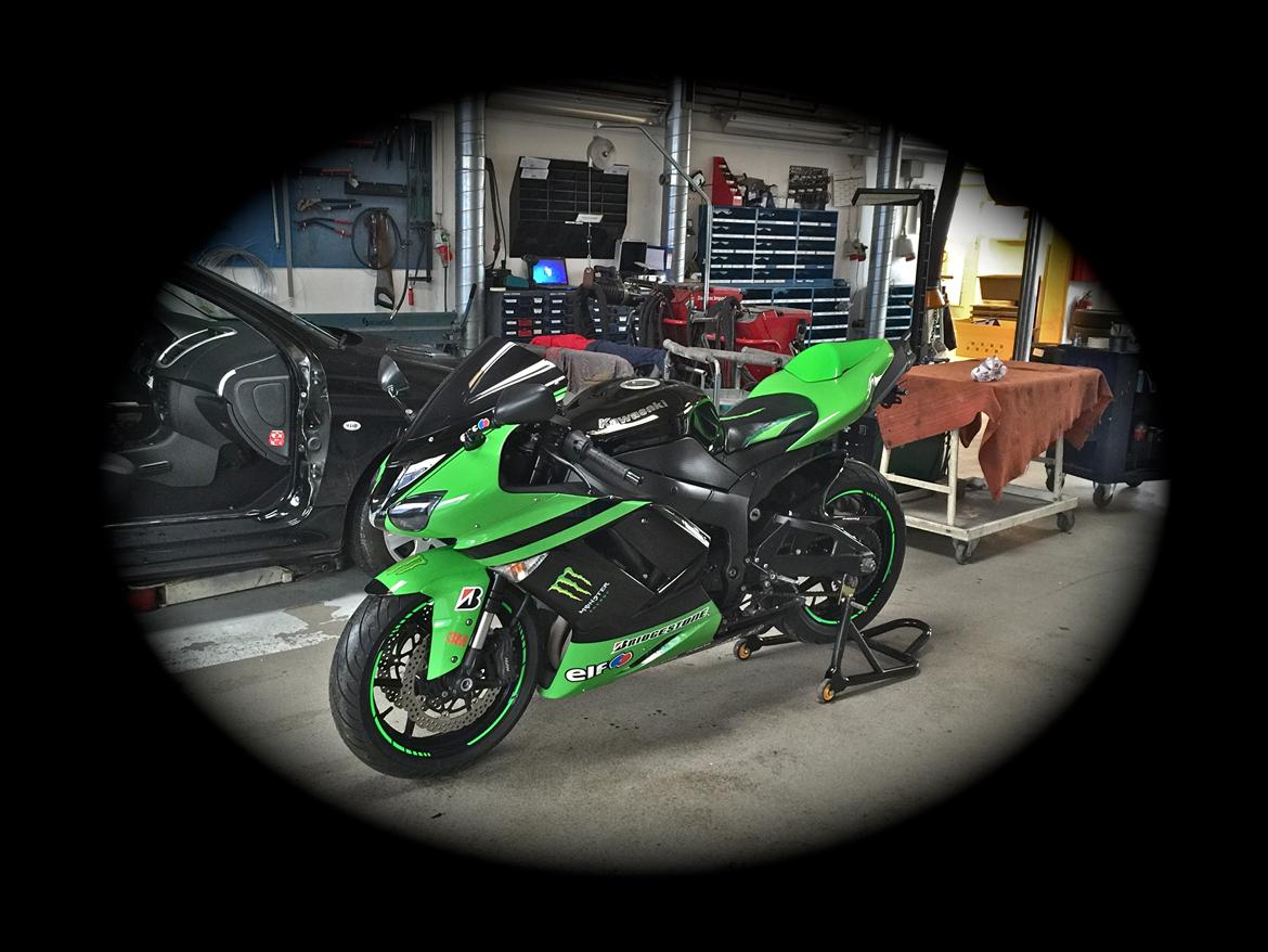 Kawasaki ZX6R billede 10