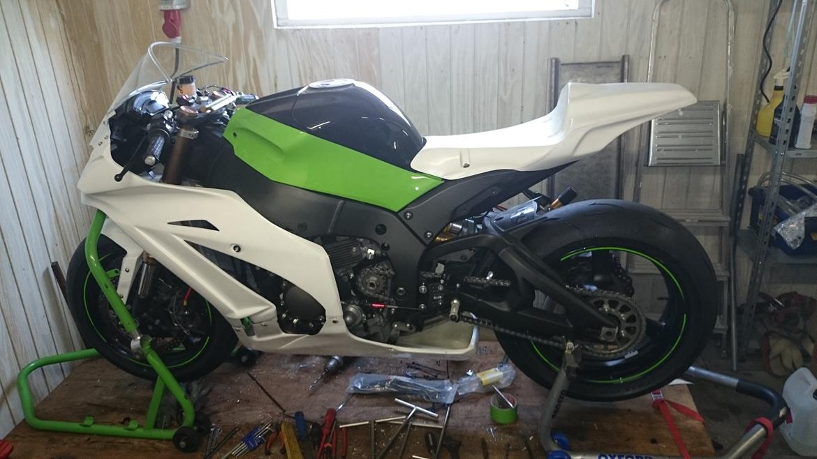 Kawasaki ZX10R billede 7