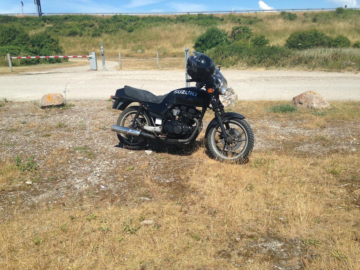 Suzuki gsx 250 e billede 1