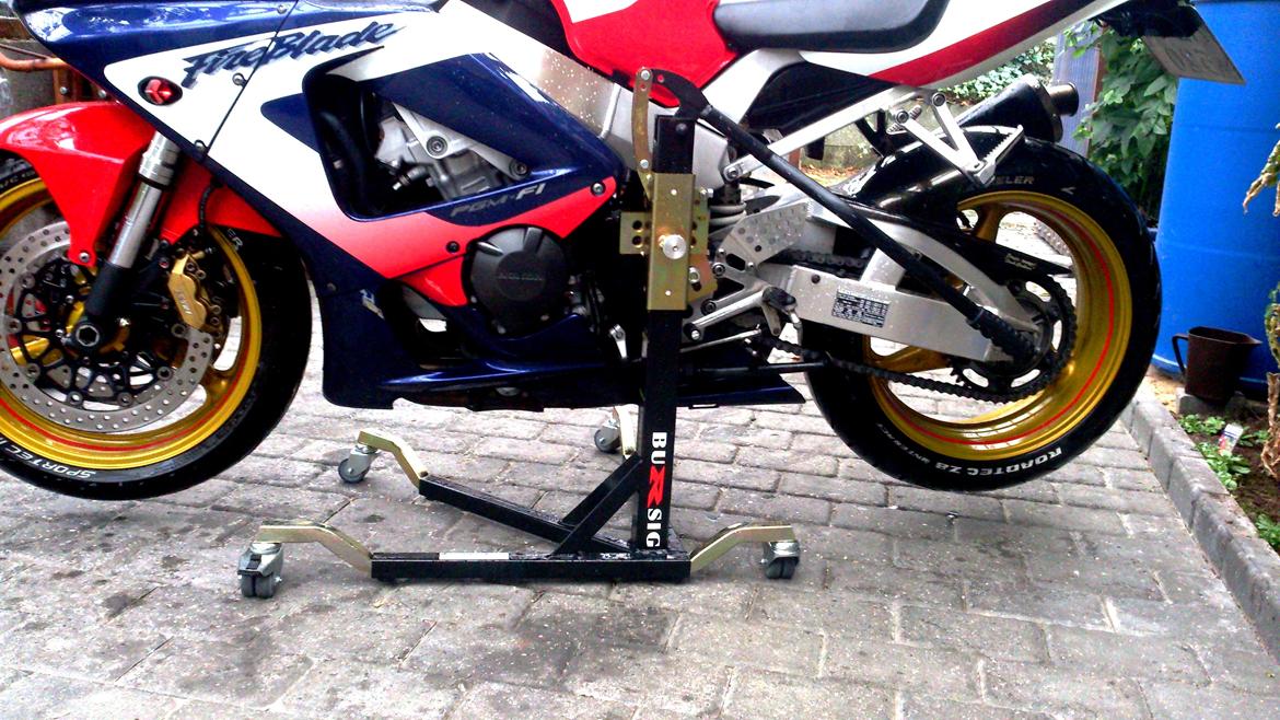 Honda CBR 929 RR Fireblade (SC 44) billede 22