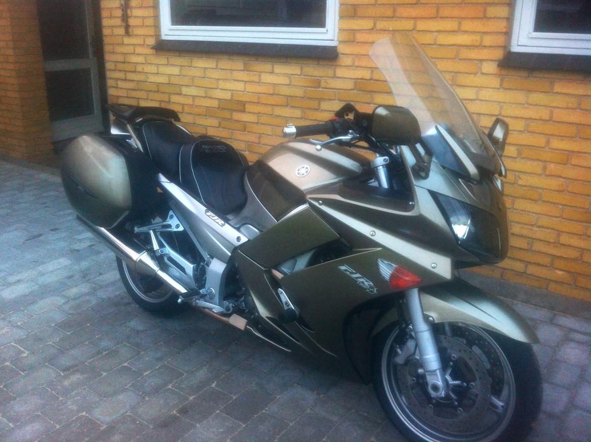 Yamaha FJR 1300 SOLGT - forhøjet skærm og gelsæde billede 6
