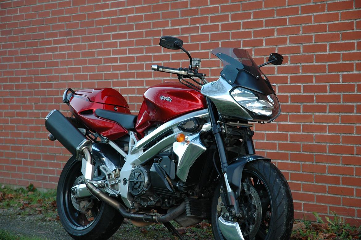 Aprilia SL1000 Falco Streetfighter billede 2