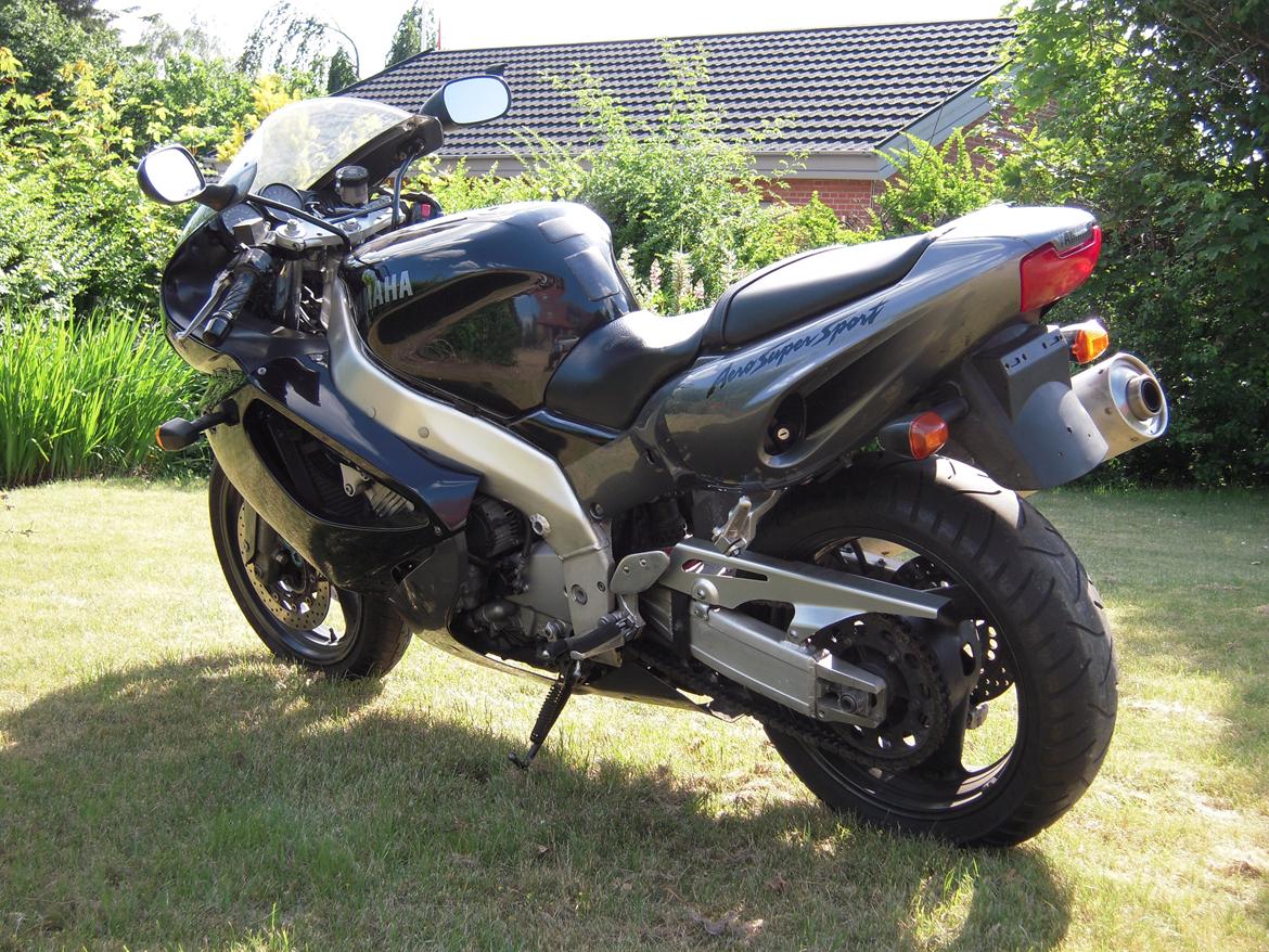 Yamaha YZF 1000 Thunderace billede 2