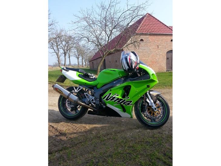 Kawasaki ZX7R billede 1