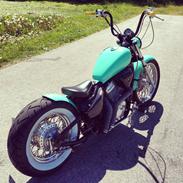 Honda Shadow 600 bobber