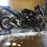 Suzuki GsxR750  "Solgt"