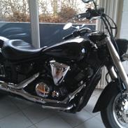 Yamaha XVS 1300 A Midnight Star