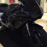 Yamaha Yzf R6