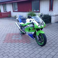 Kawasaki zxr