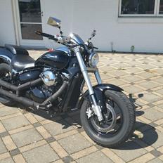 Suzuki Intruder