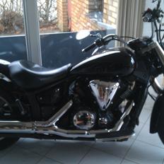 Yamaha XVS 1300 A Midnight Star
