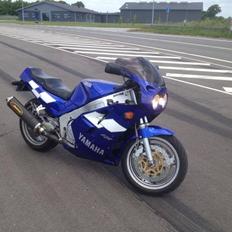 Yamaha FZR / YZF 1000 BASTARD