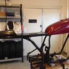 Suzuki GS 550 Cafe Racer 2