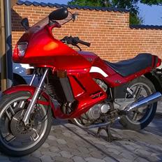 Yamaha XZ 550 (solgt)