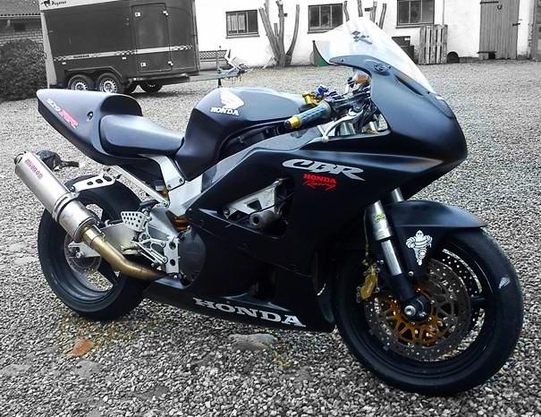 Honda CBR929RR billede 1