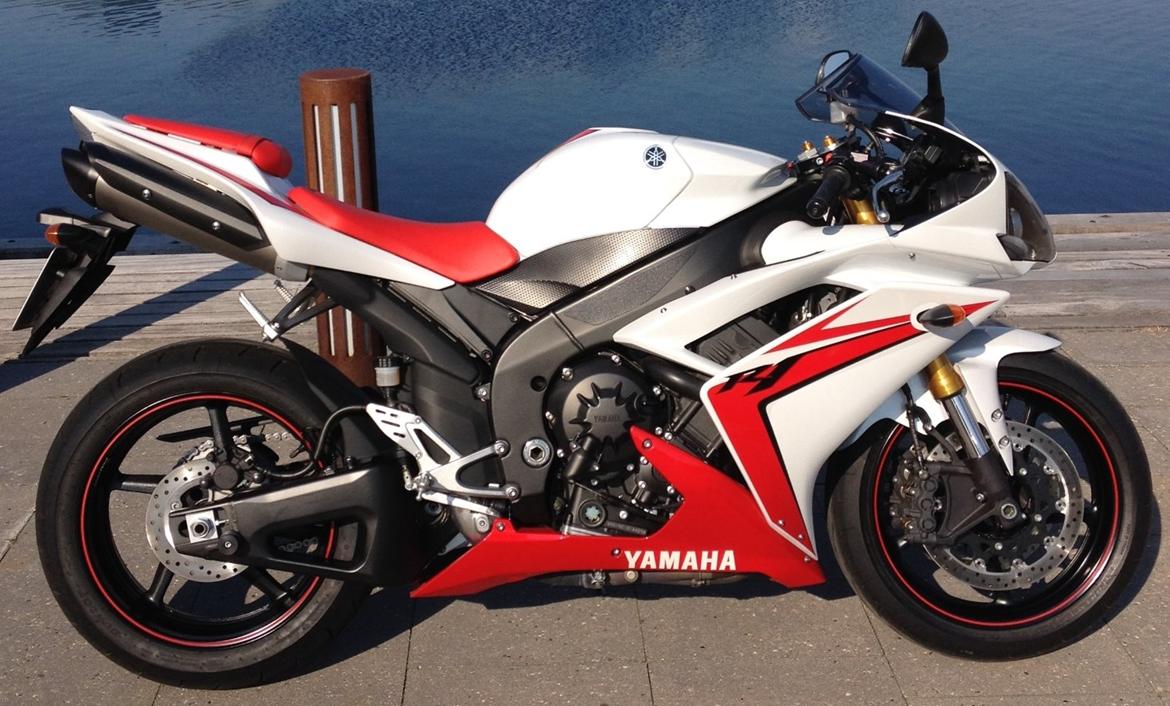 Yamaha YZF R1 (solgt) billede 1