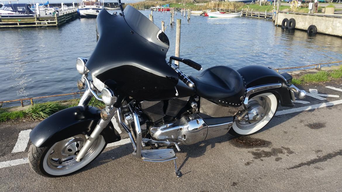 Suzuki Intruder VL1500 billede 1