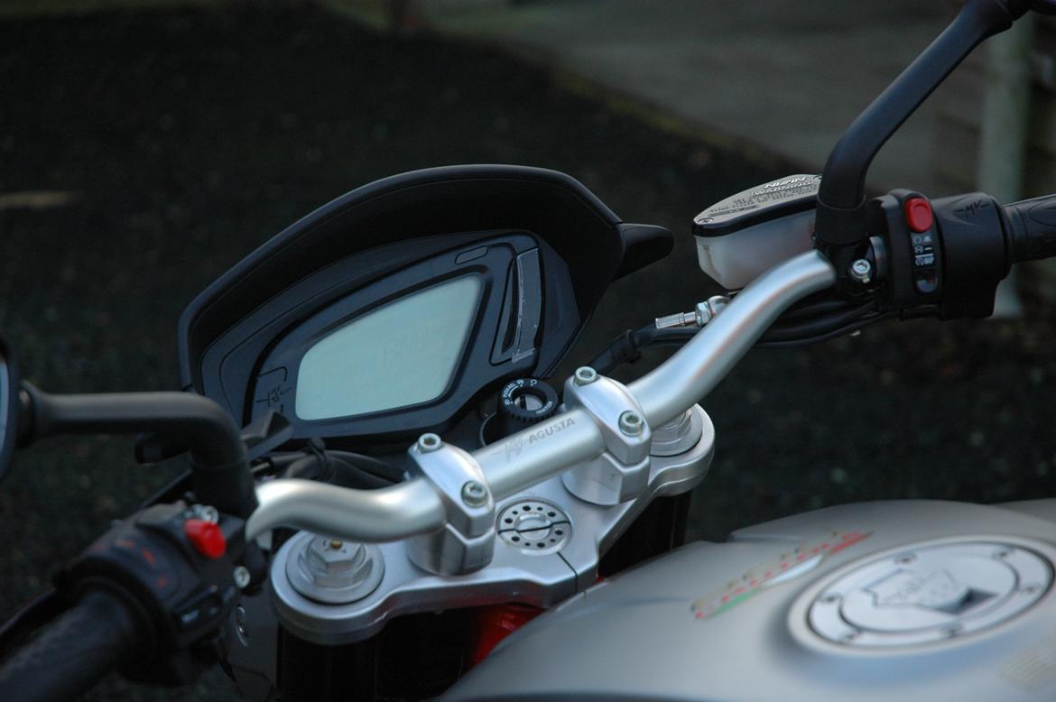MV Agusta Brutale B3 800 billede 8