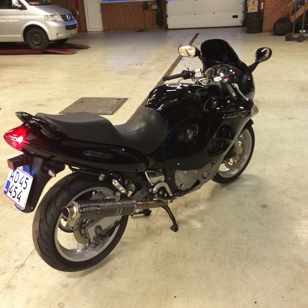 Suzuki GSX 600 F billede 6