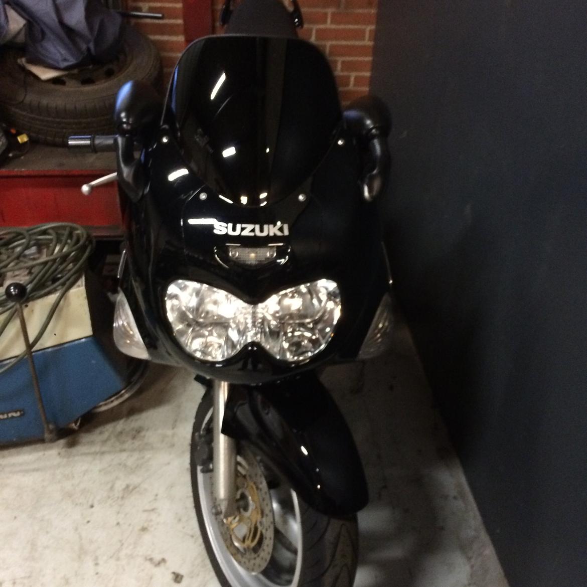 Suzuki GSX 600 F billede 15