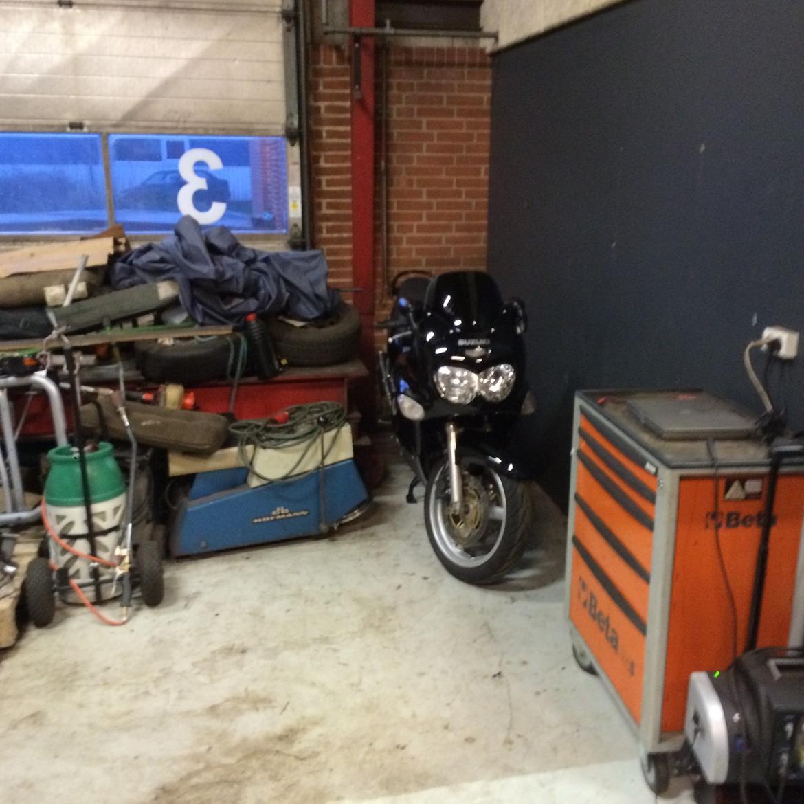 Suzuki GSX 600 F billede 13