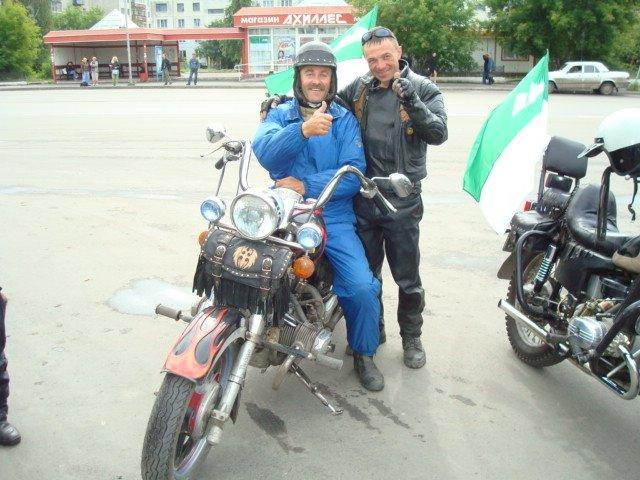 BMW F800 GS - MC klub i Kurgan i Rusland Tager imod os billede 14