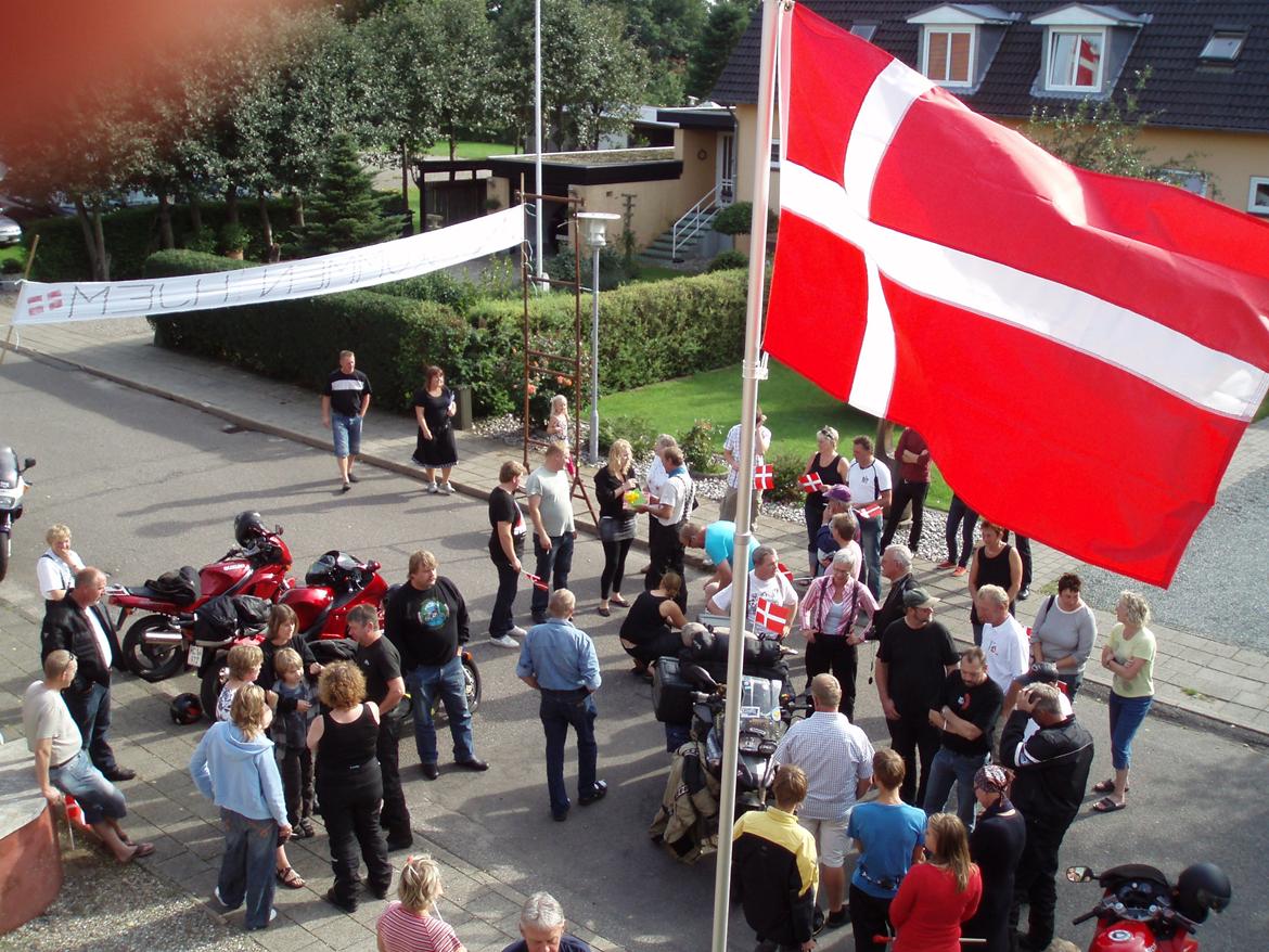 BMW F800 GS - Mange var samlet for at tage imod billede 31